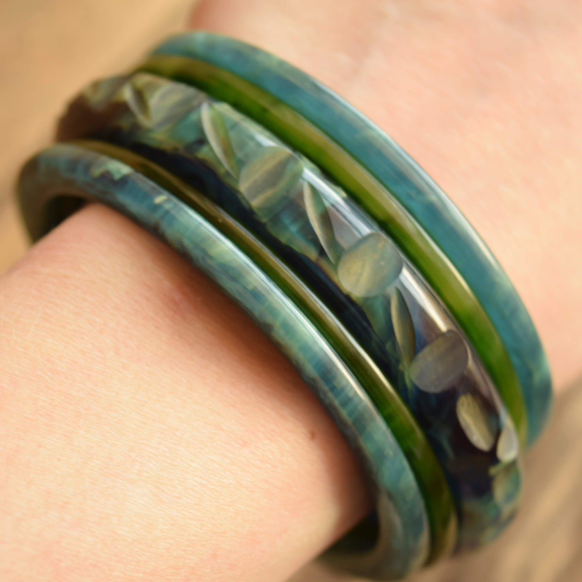 Marbled Deep Green Colored Bakelite Bracelet TESTED Very Nice Condition FREE hotsell Shipping In the USA